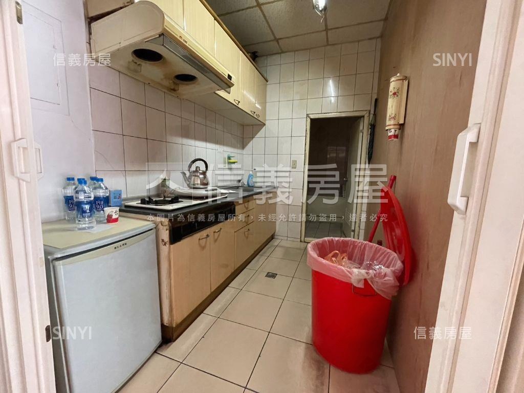 景德路轉角金店面房屋室內格局與周邊環境