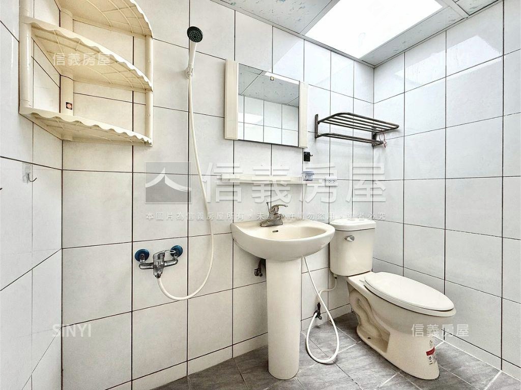 侯爵皇都３房平車房屋室內格局與周邊環境