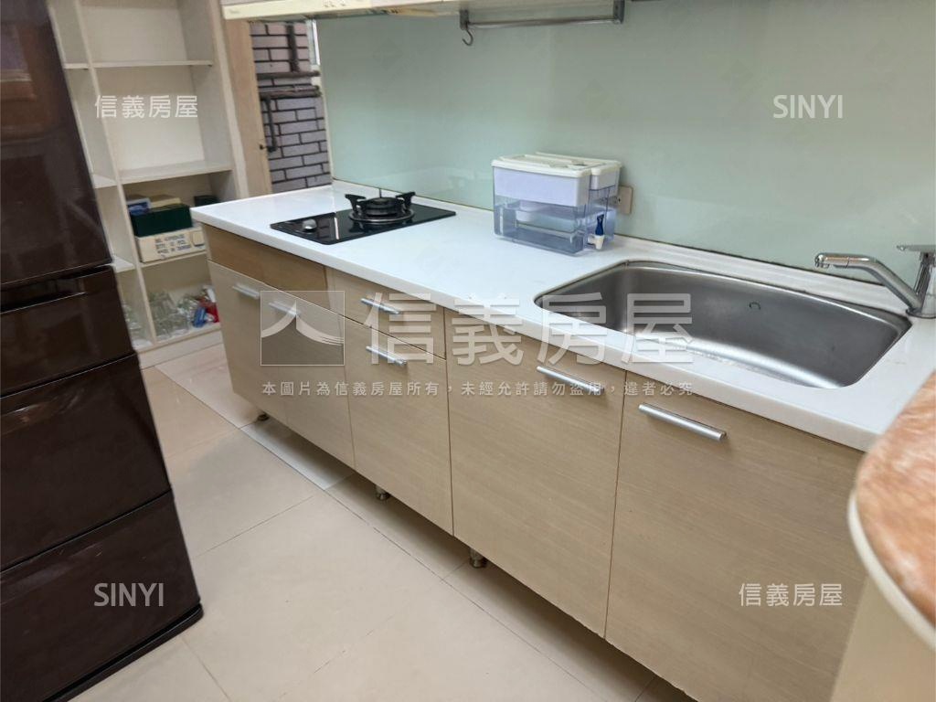 建成花園稀有高樓２房房屋室內格局與周邊環境