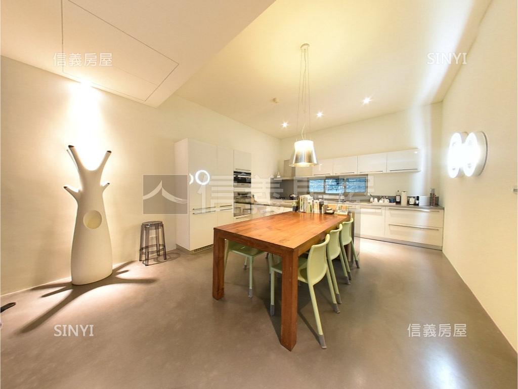 松林树海别墅 长虹松林区 台北市内湖区民权东路六段12.