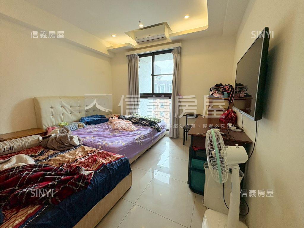 未來棕線冠雲集四房車位房屋室內格局與周邊環境