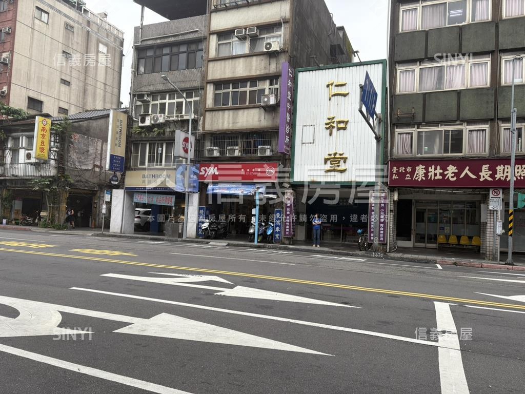 八德路四段上黃金大店面房屋室內格局與周邊環境