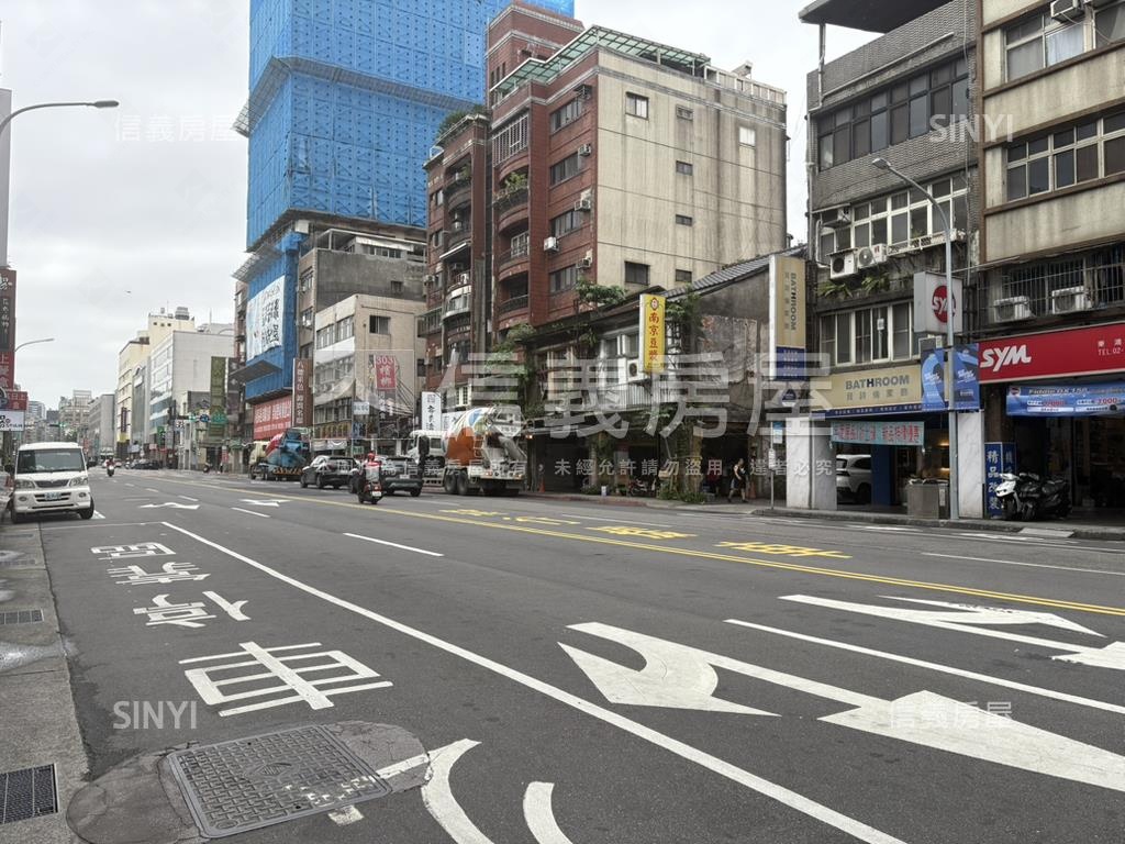八德路四段上黃金大店面房屋室內格局與周邊環境