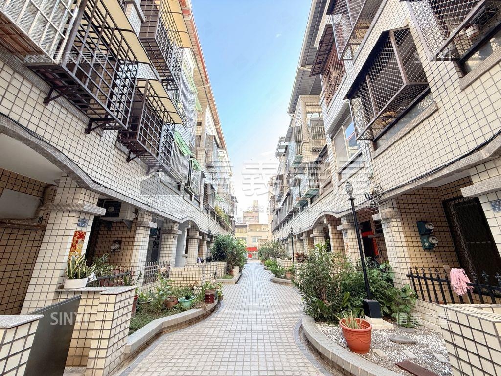 河堤社區稀有美別墅房屋室內格局與周邊環境
