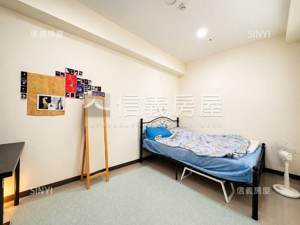 海洋都心Ⅱ。高樓２房車位房屋室內格局與周邊環境