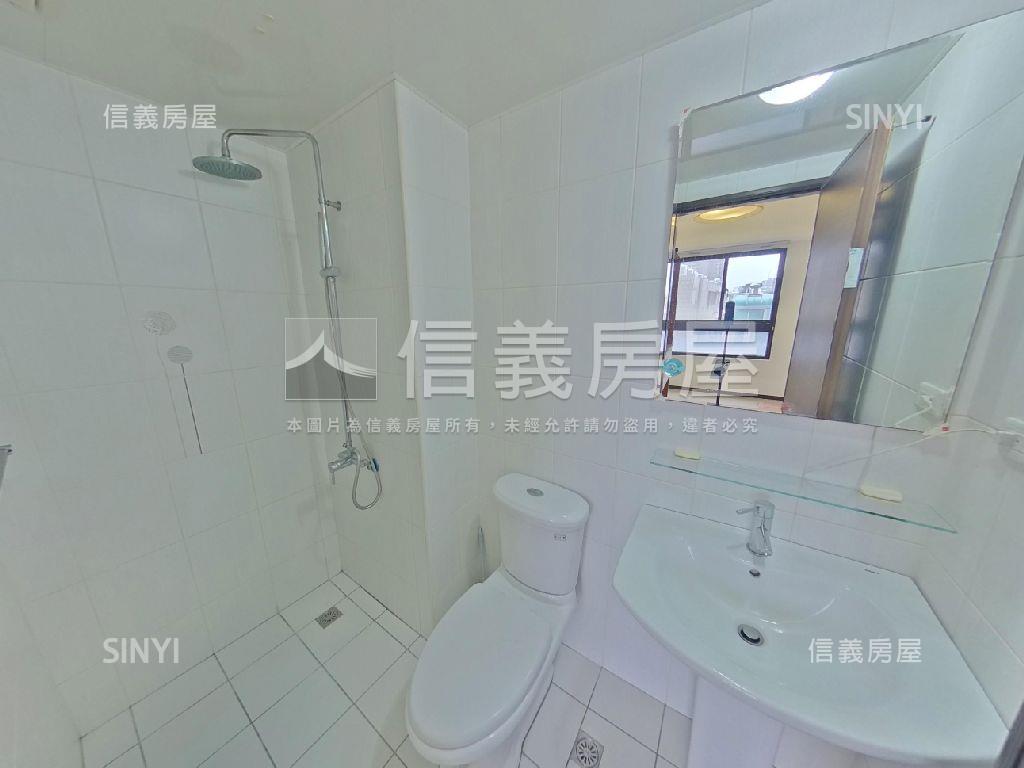 鼎藏晶華稀有朝南三房車位房屋室內格局與周邊環境