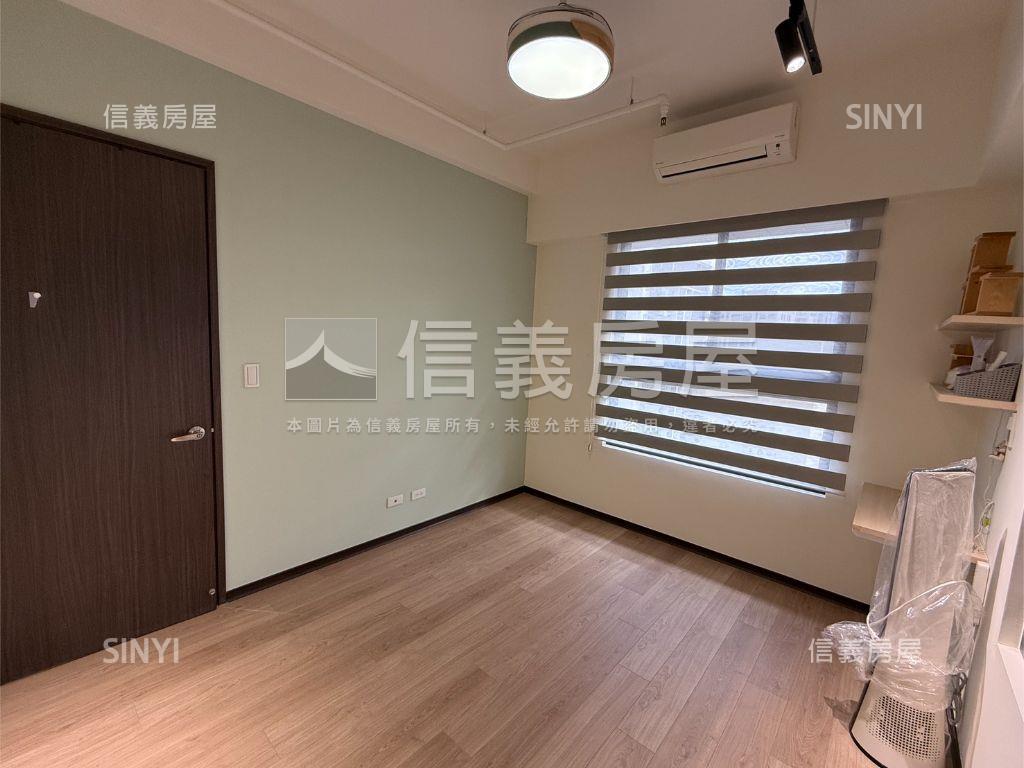輕屋齡近捷運邊間兩房車位房屋室內格局與周邊環境