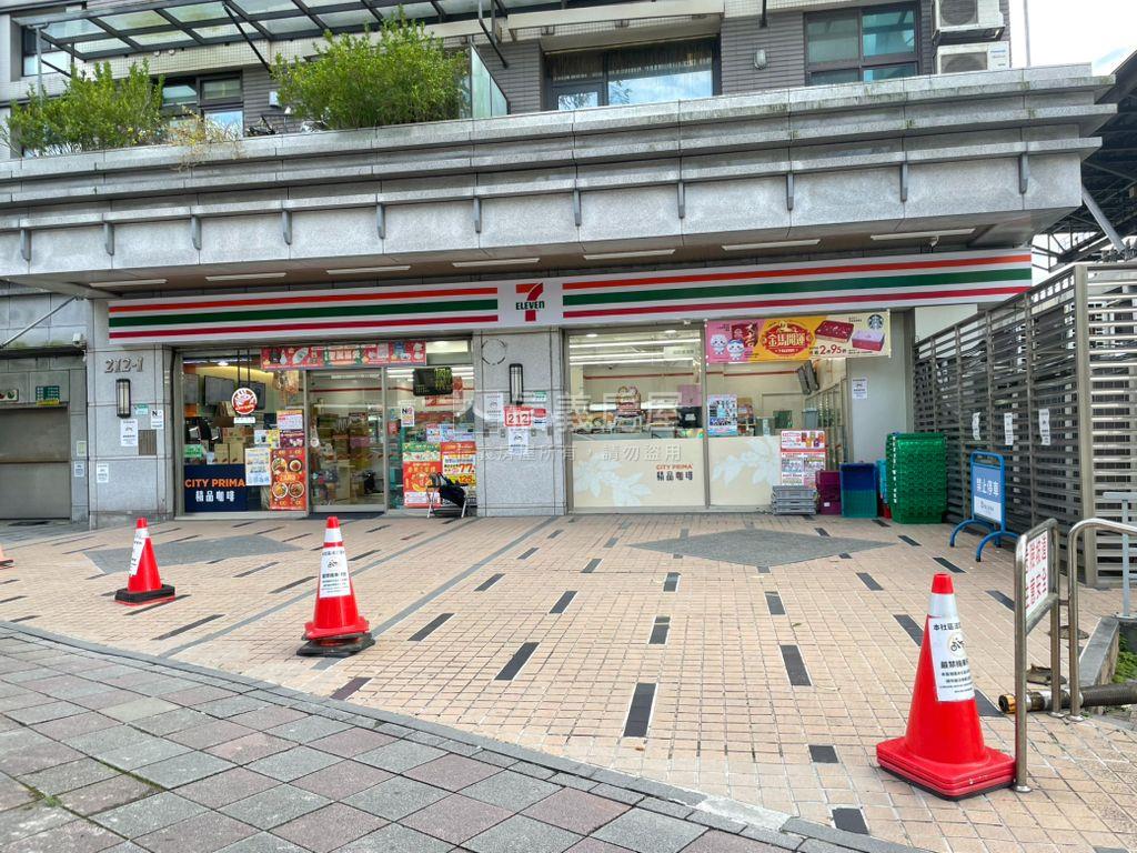 四期高樓美妝２房房屋室內格局與周邊環境