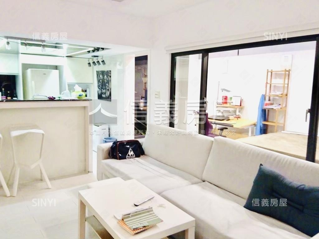 未來捷運久康街兩房雙車位房屋室內格局與周邊環境