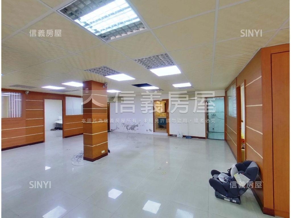 ✿轉角窗隔壁１Ｆ也不錯✿房屋室內格局與周邊環境