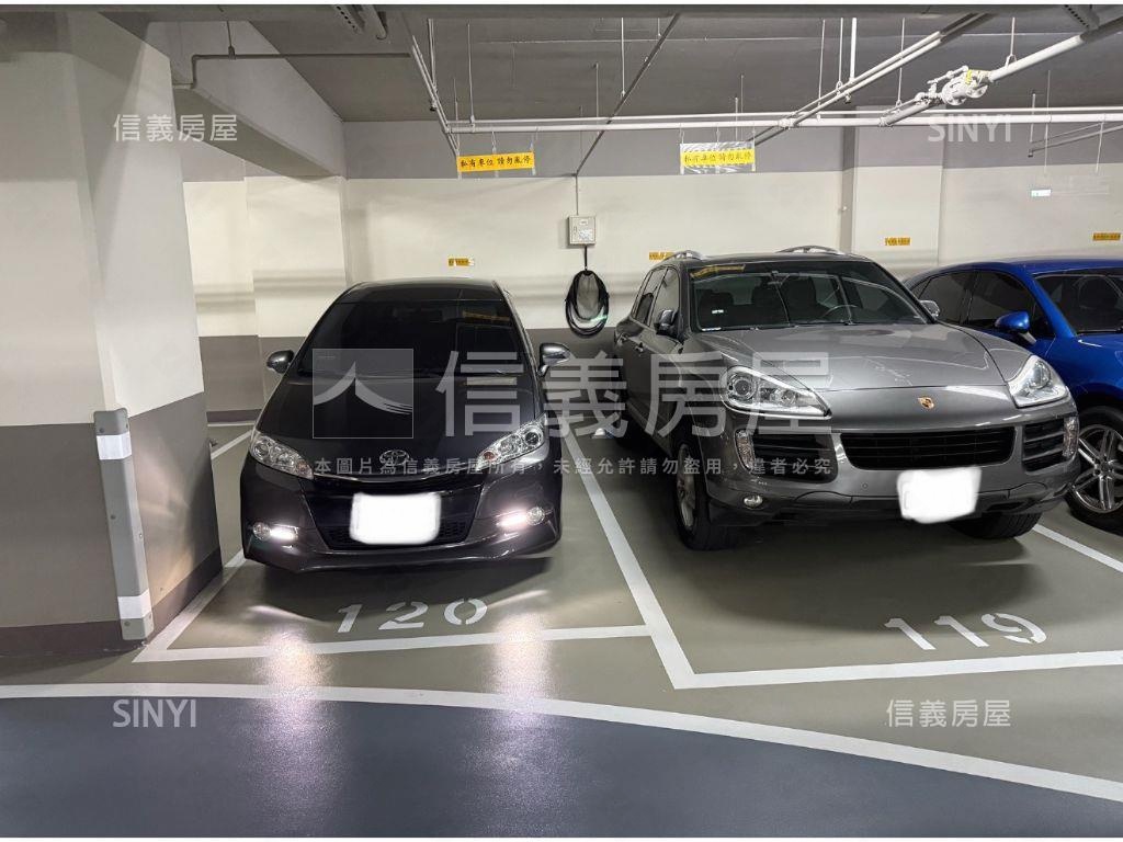 璞御Ｂ１獨立車位房屋室內格局與周邊環境