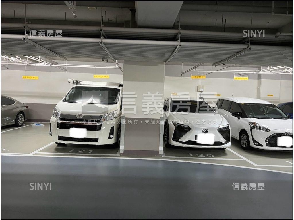 璞御Ｂ１獨立車位房屋室內格局與周邊環境