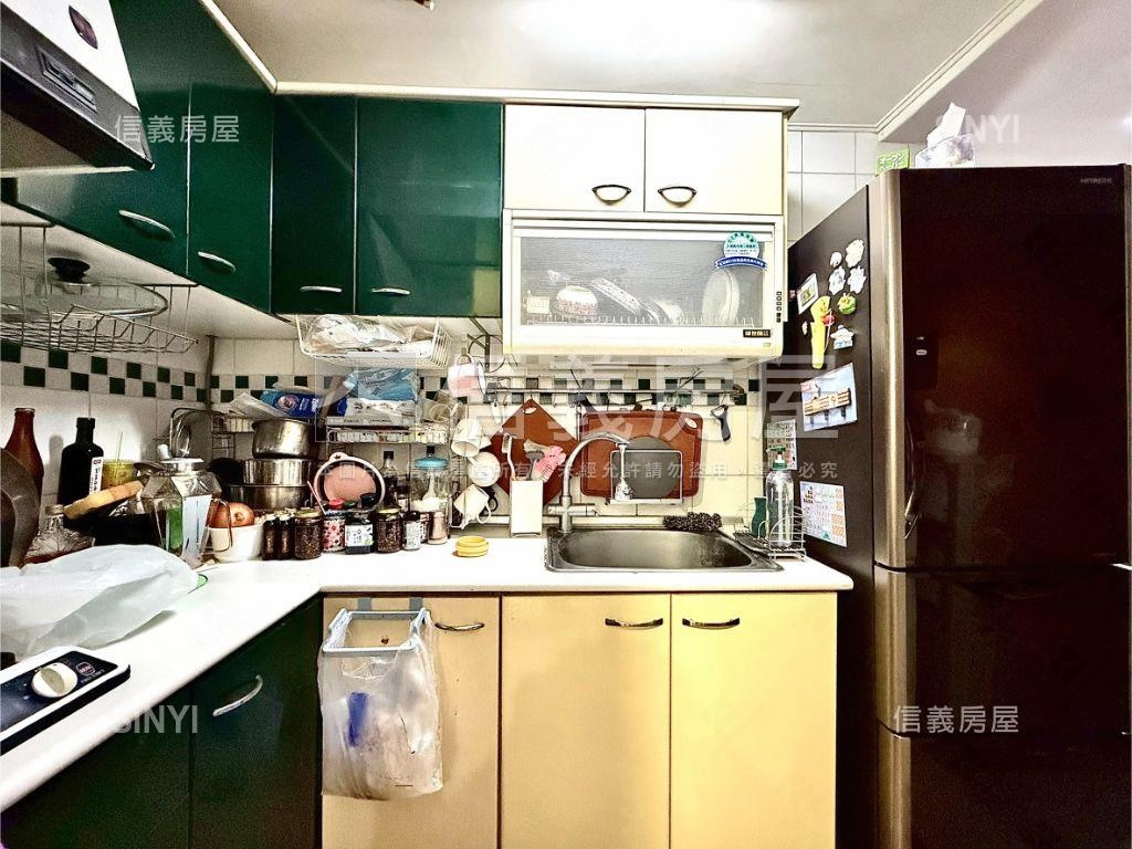 荷風麗品漂亮２房房屋室內格局與周邊環境