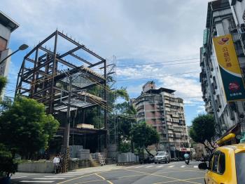 近景安站１＋２樓臨路住店