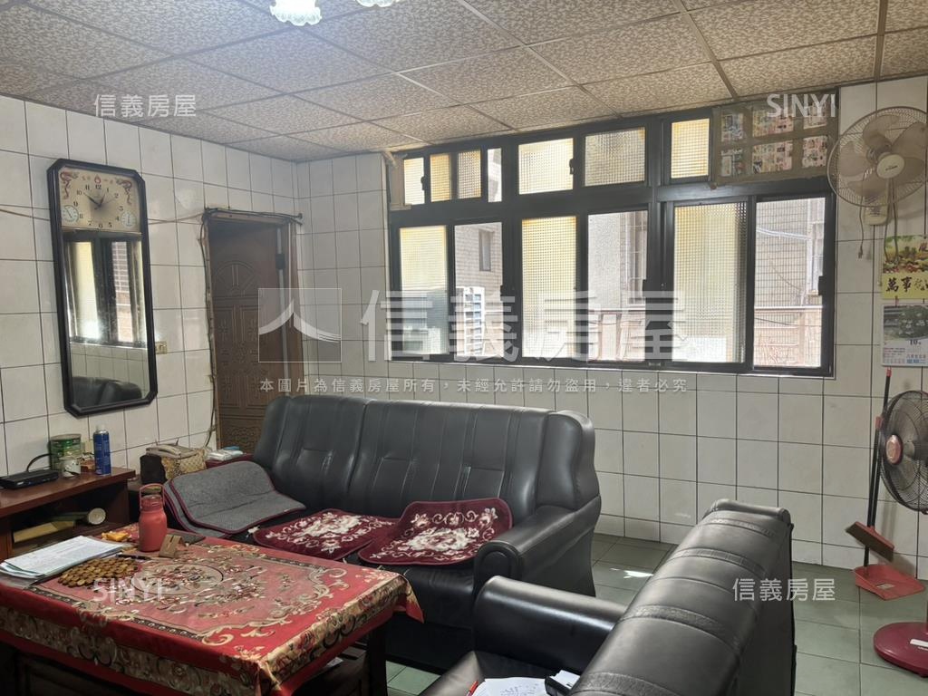 三和路正馬路近捷公寓四樓房屋室內格局與周邊環境
