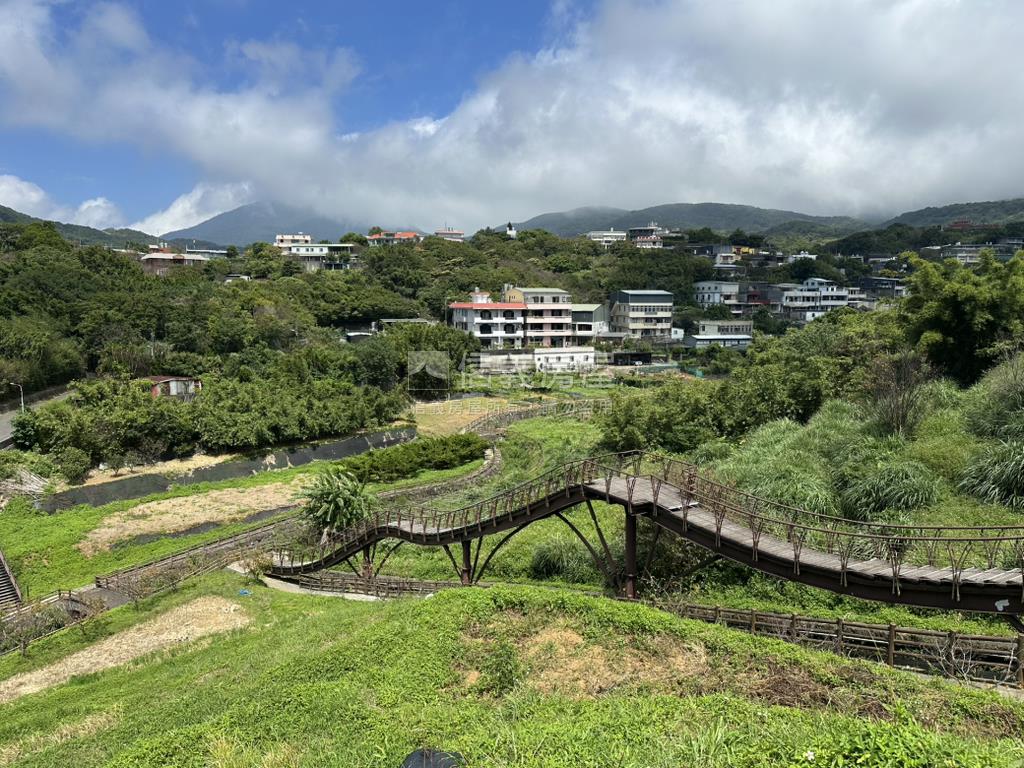 平菁街６１６坪，平坦土地房屋室內格局與周邊環境