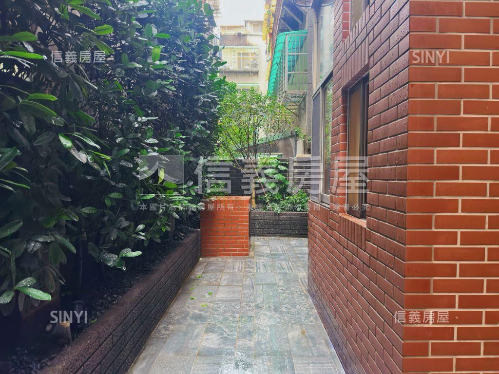 市府捷運艾蜜麗挑高精品房屋室內格局與周邊環境