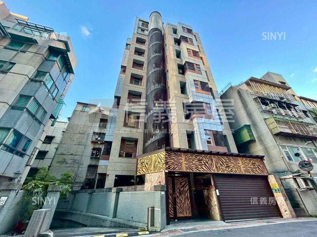 市府捷運艾蜜麗挑高精品房屋室內格局與周邊環境