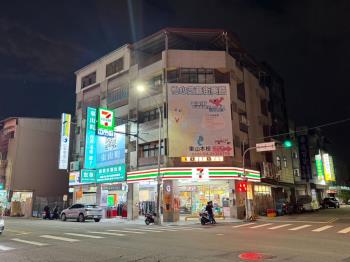 東山路旗艦大地坪雙店面