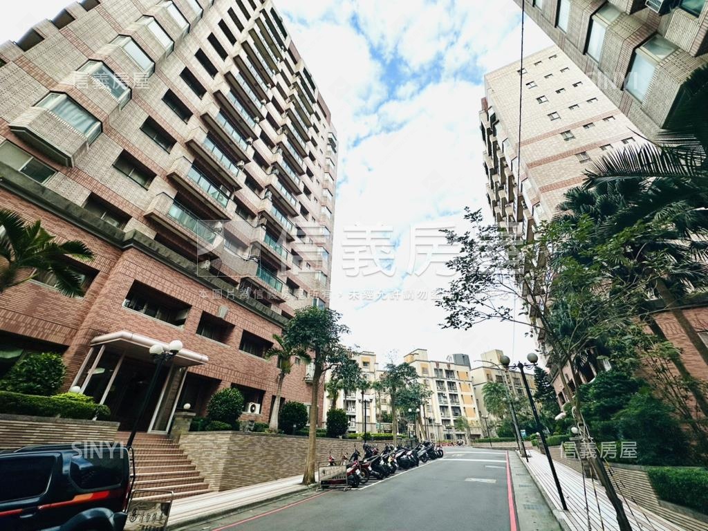 ★國泰霞關★經典２＋１房房屋室內格局與周邊環境