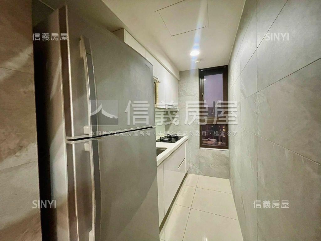 中路精美兩房車位房屋室內格局與周邊環境