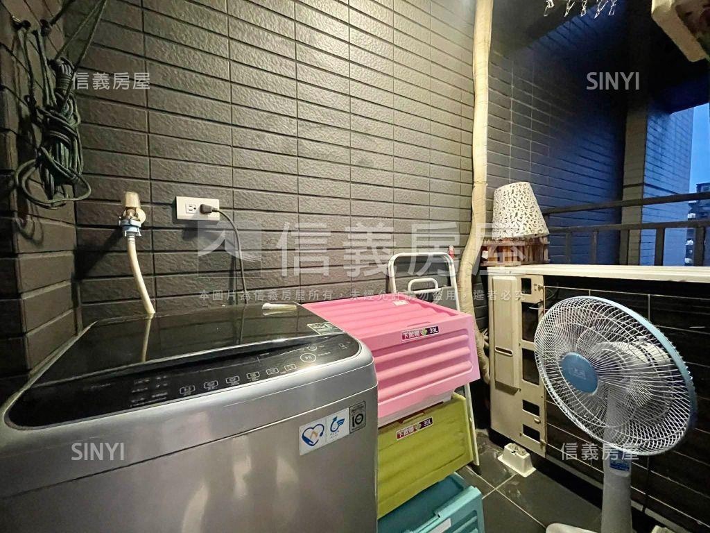 中路精美兩房車位房屋室內格局與周邊環境