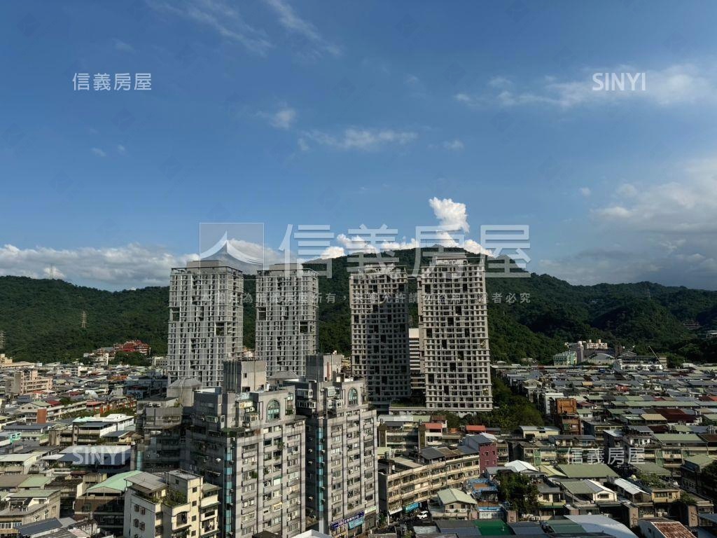 忠孝東路近捷運高樓純辦房屋室內格局與周邊環境