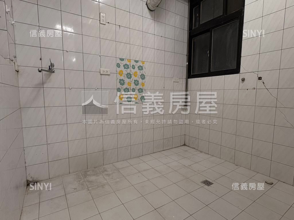 頂溪四房美寓二樓免爬高房屋室內格局與周邊環境