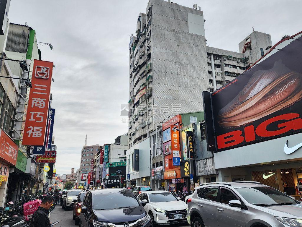 中醫商圈健行路三樓公寓房屋室內格局與周邊環境