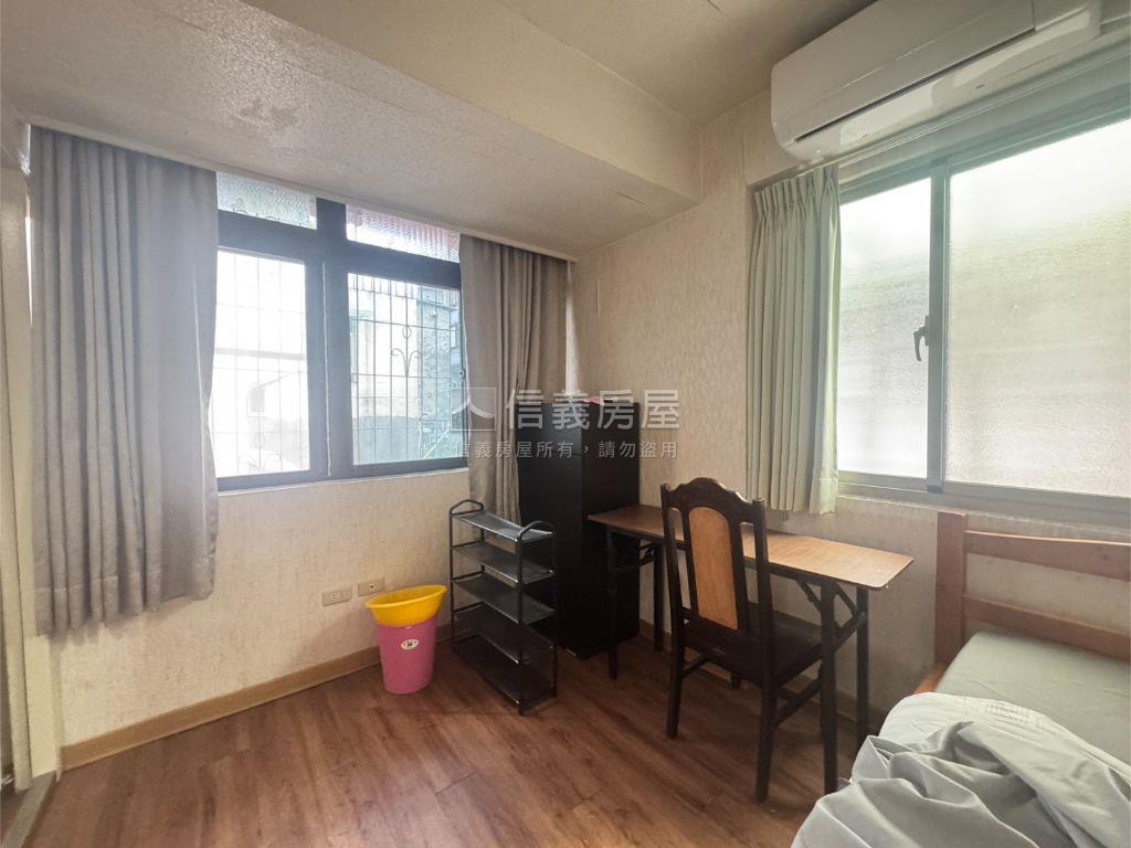 安居街包租公寓房屋室內格局與周邊環境