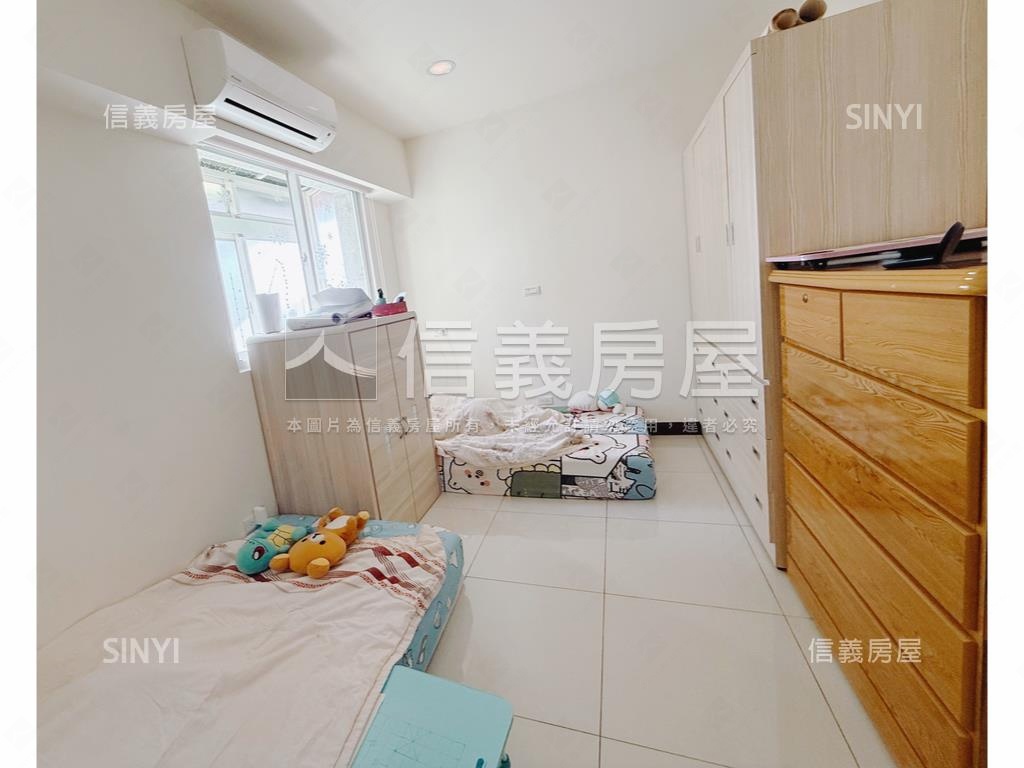 高質感３＋１房附坡平車位房屋室內格局與周邊環境