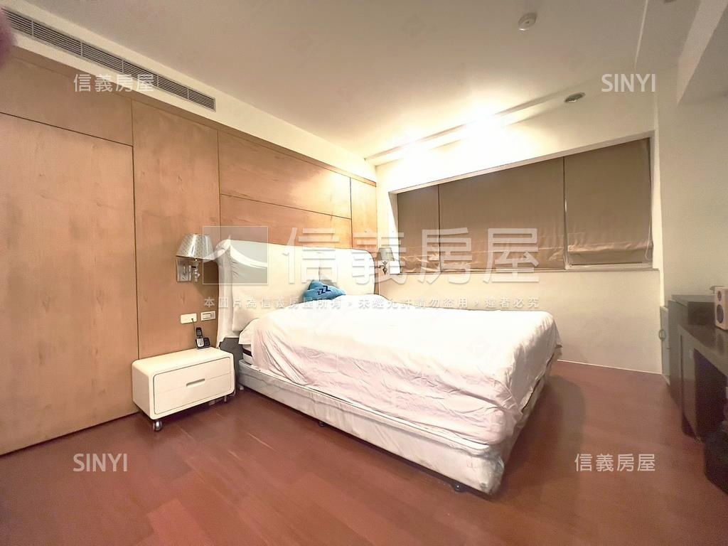 伯爵華廈４房雙車位房屋室內格局與周邊環境
