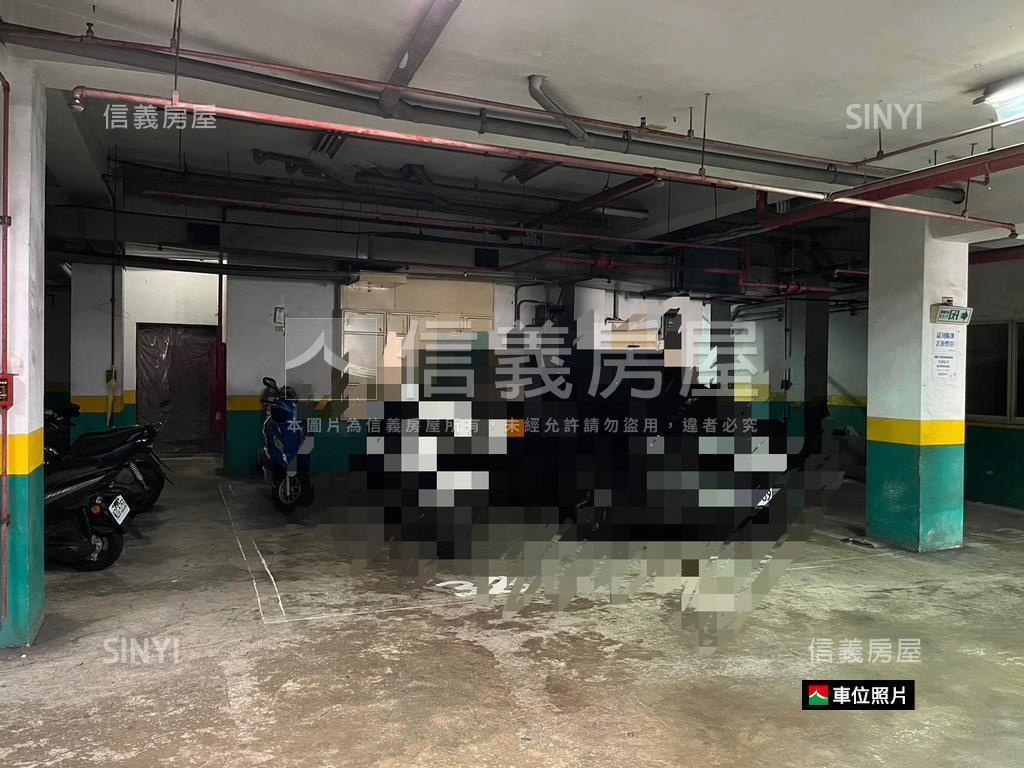伯爵華廈４房雙車位房屋室內格局與周邊環境