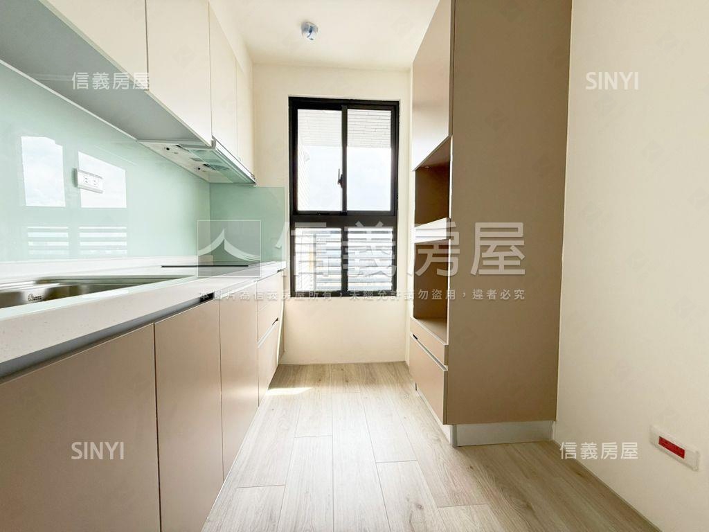 鼎泰中城高樓兩房平車房屋室內格局與周邊環境