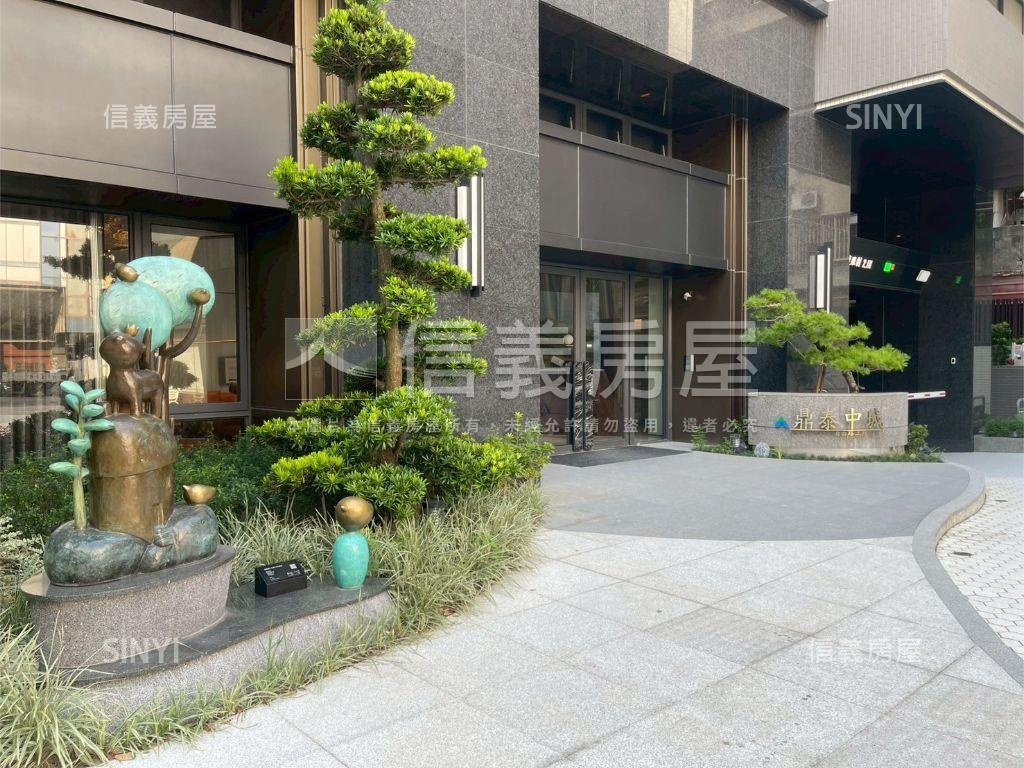 鼎泰中城高樓兩房平車房屋室內格局與周邊環境