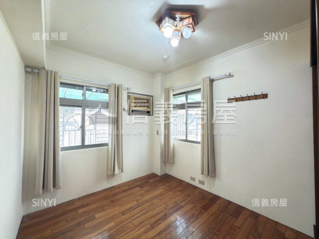 海山龍珠高樓兩房車位房屋室內格局與周邊環境