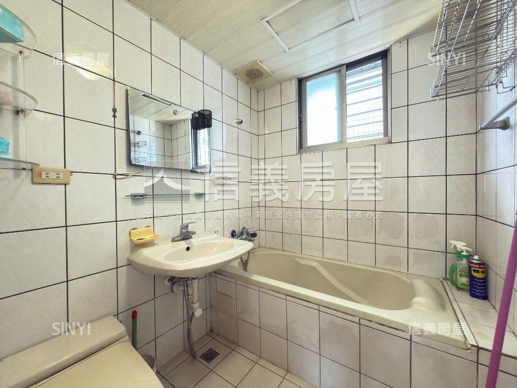 海山龍珠高樓兩房車位房屋室內格局與周邊環境