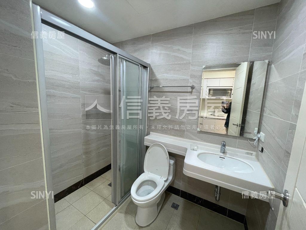 宜雄玉潤收租兩套房車位房屋室內格局與周邊環境