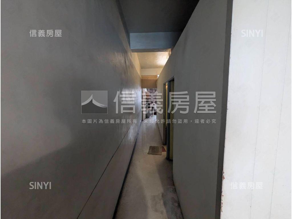 光華夜市正路黃金透店房屋室內格局與周邊環境