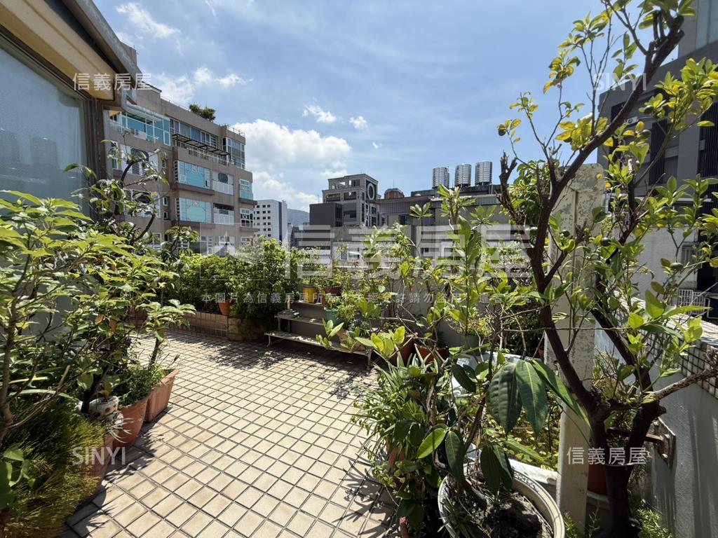稀有北科加持露臺大空間房屋室內格局與周邊環境