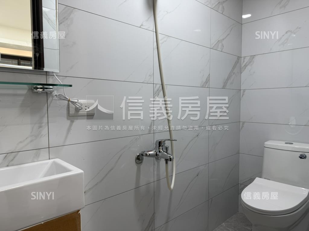 捷運寧靜方正三房房屋室內格局與周邊環境
