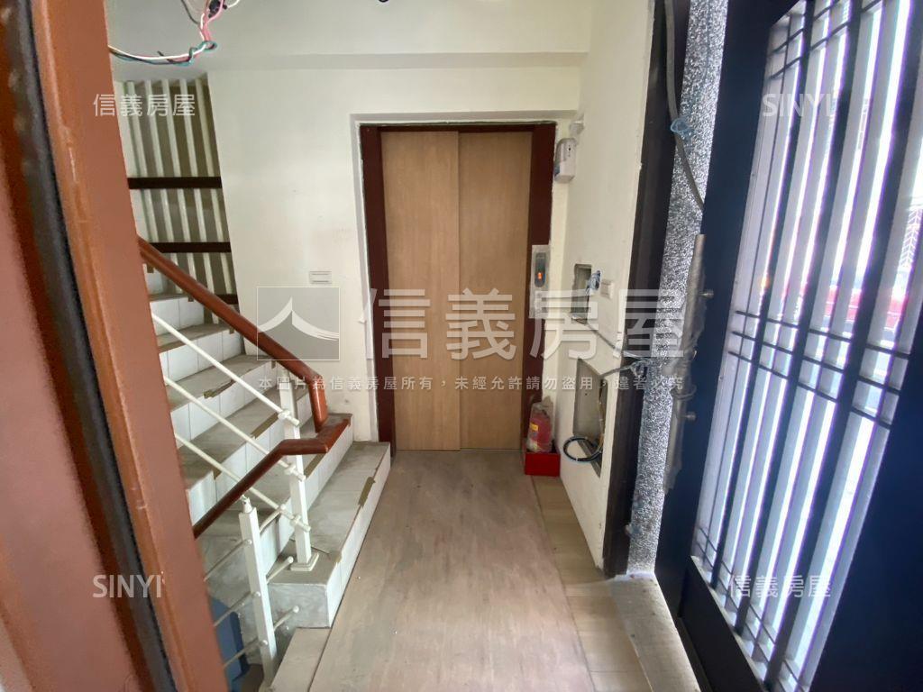 萬大一樓免爬高房屋室內格局與周邊環境