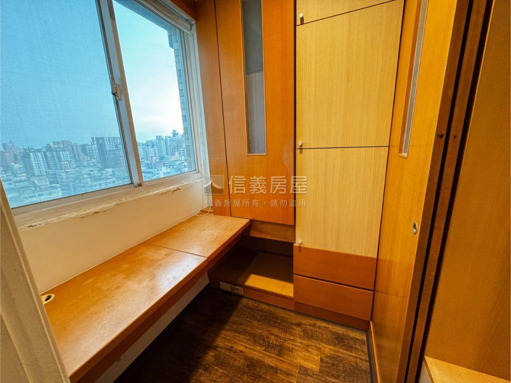 大業學區高樓採光戶房屋室內格局與周邊環境