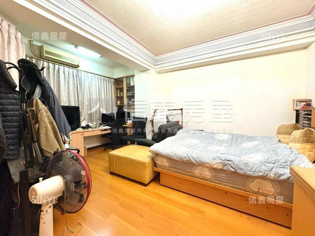 統領大世界３房車位房屋室內格局與周邊環境