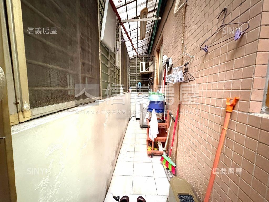 統領大世界３房車位房屋室內格局與周邊環境