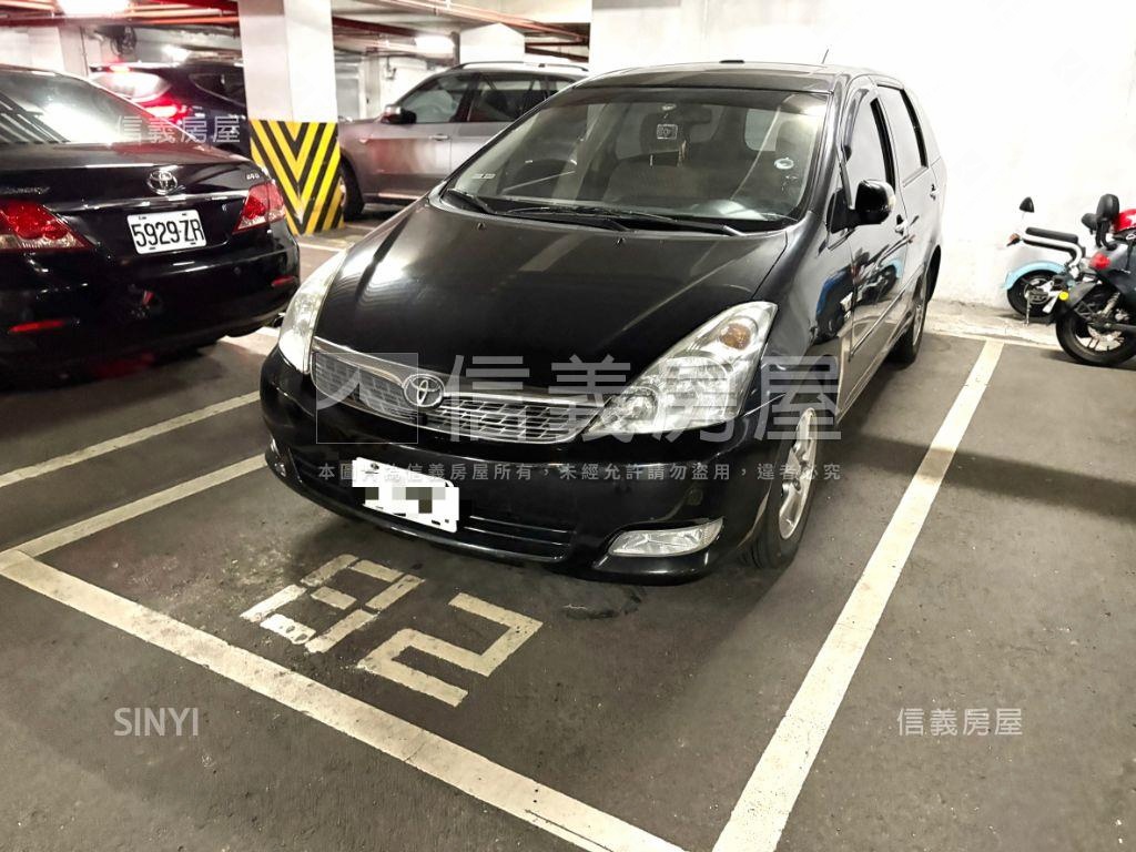 統領大世界３房車位房屋室內格局與周邊環境