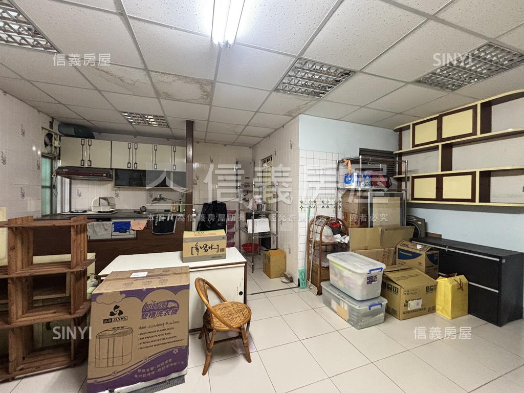 愛群國小｜公寓３樓＋４樓房屋室內格局與周邊環境