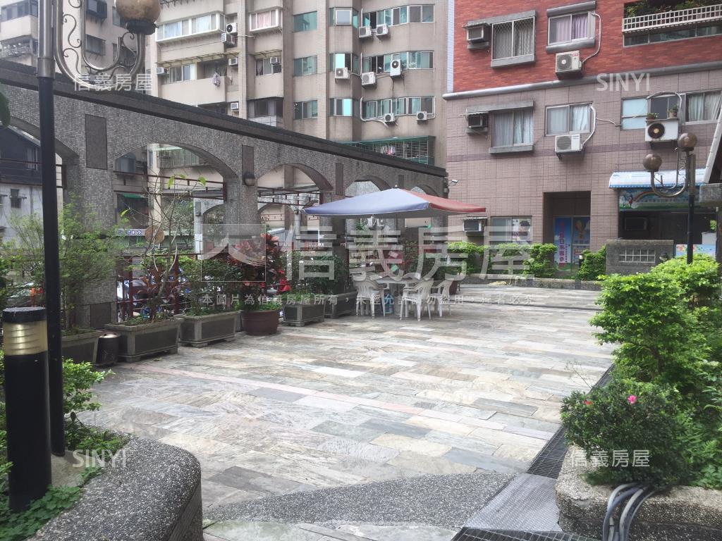 仁愛路大國民低總價店面房屋室內格局與周邊環境