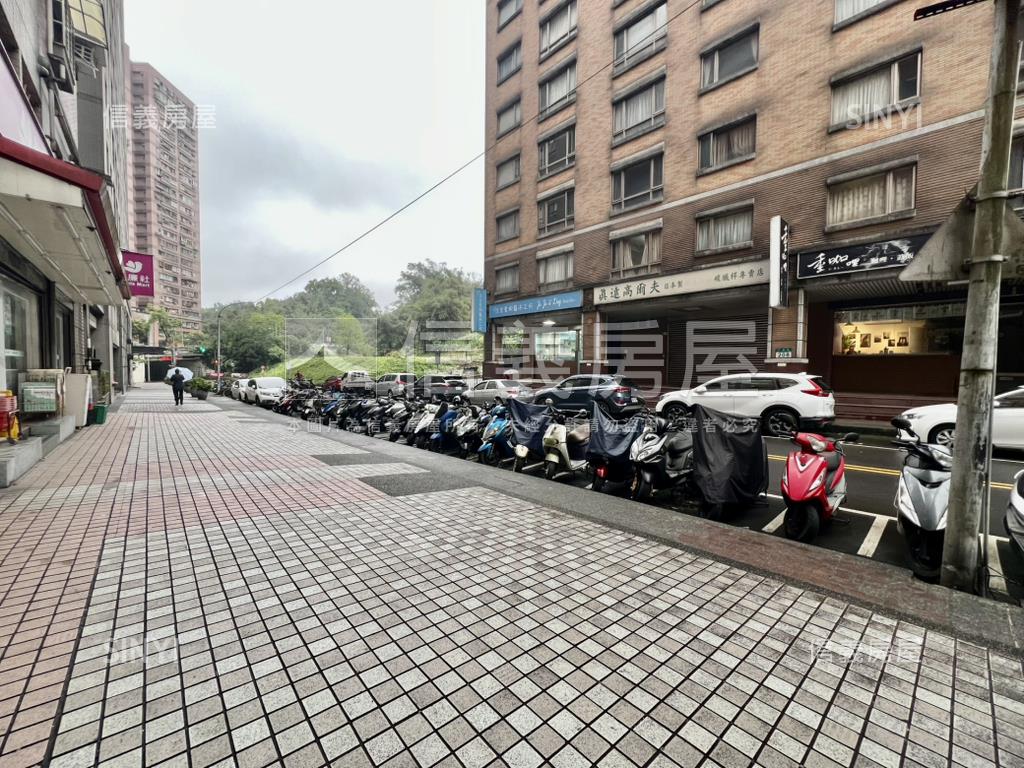 仁愛路大國民低總價店面房屋室內格局與周邊環境