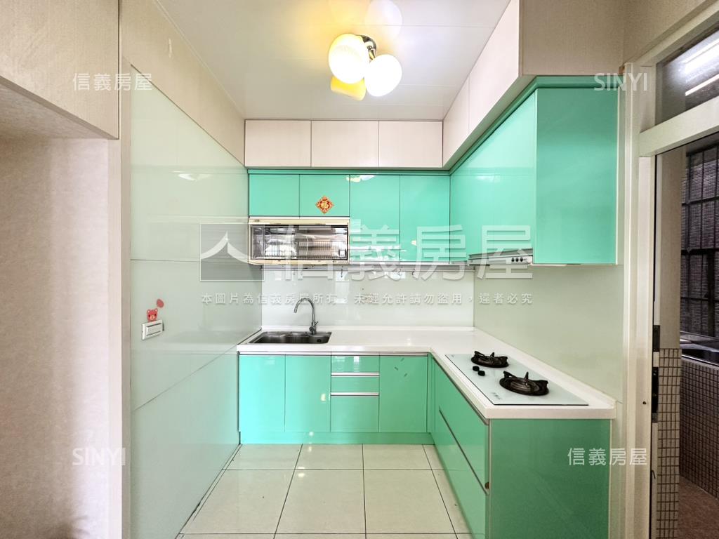 新埔三樓方正溫馨屋房屋室內格局與周邊環境